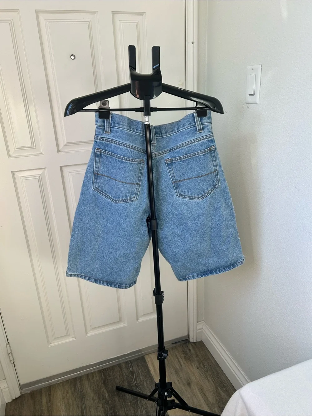 Faded Glory Vintage Style High Rise Bermuda Denim Jorts Size 30
